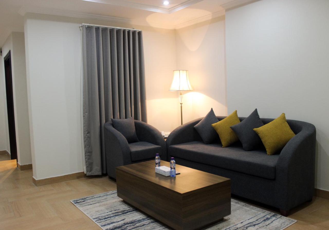 Golden Suites Jubail Экстерьер фото