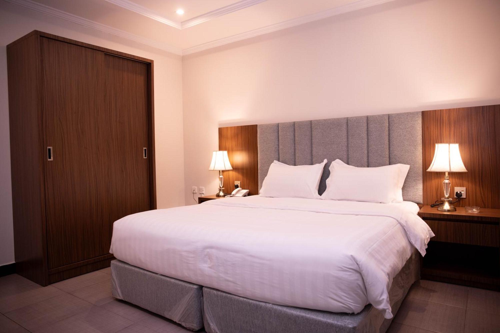 Golden Suites Jubail Экстерьер фото